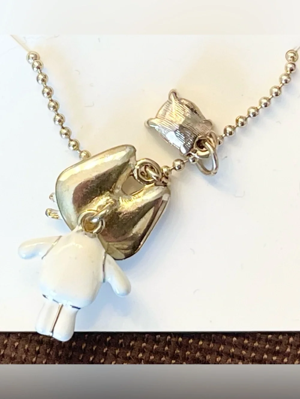 Betsey Johnson white, kitty cat pendant necklace
